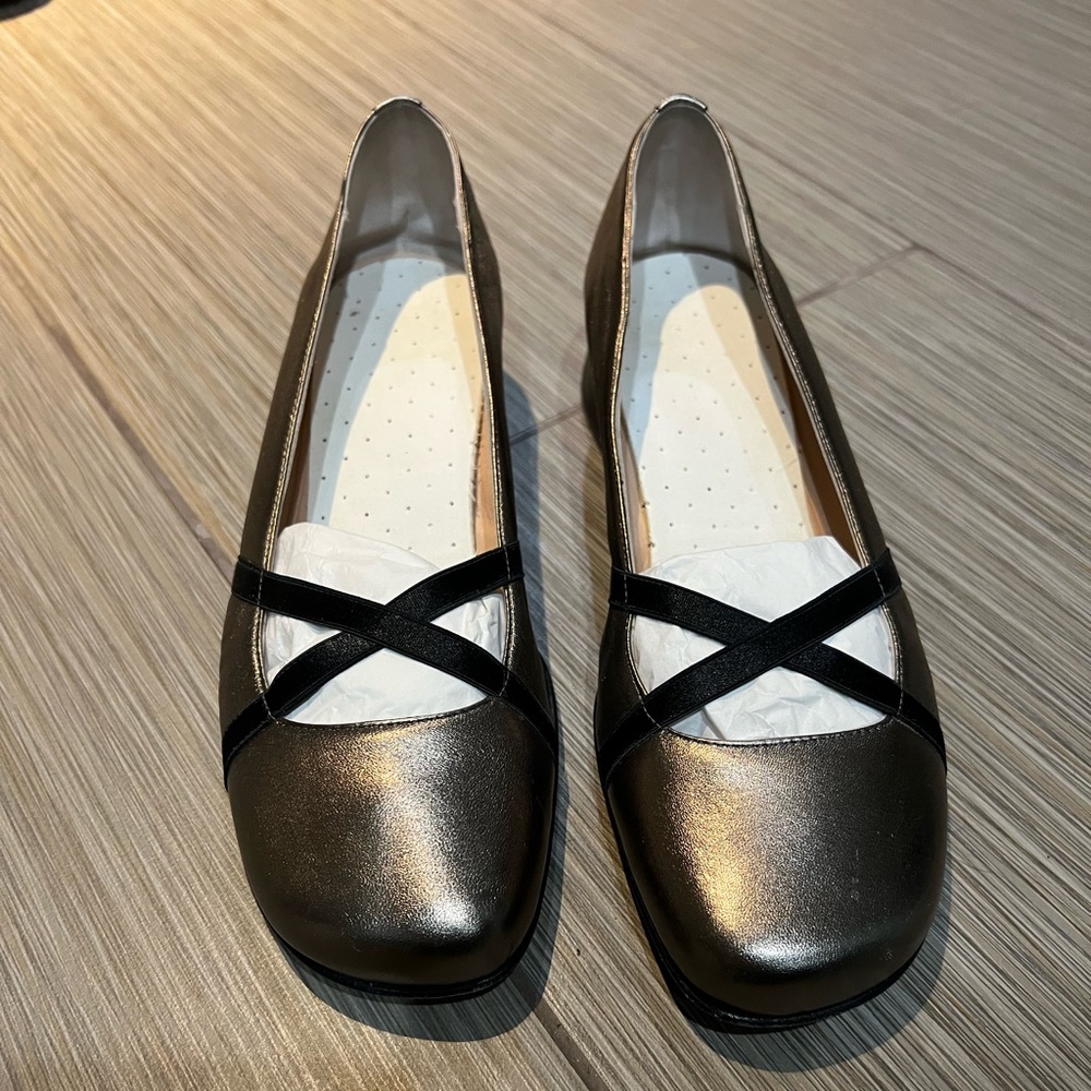Anyi Lu flats